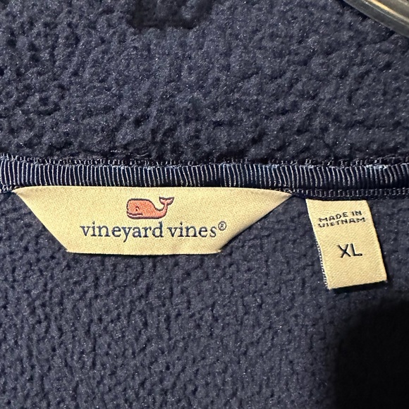 Vineyard vines, fleece Shep shirt. Like new. Size XL. - Picture 3 of 4